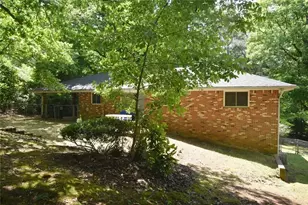 5475 Burgess Dr SW, Mableton, GA 30126 - Photo 16
