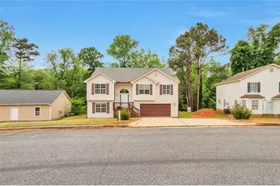 7086 Sir Galahad Way, Jonesboro, GA 30236 - Photo 2