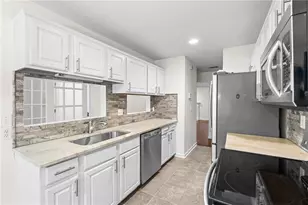 34 Brittany Way NE, Atlanta, GA 30324 - Photo 16