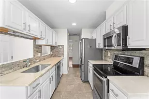 34 Brittany Way NE, Atlanta, GA 30324 - Photo 14