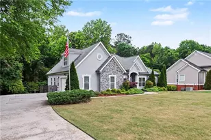 95 Bay Dr, Newnan, GA 30263 - Photo 2