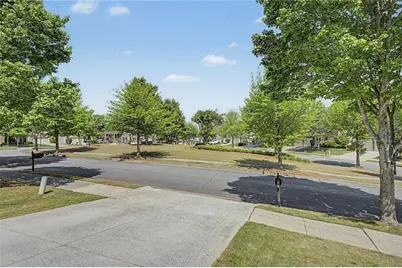 924 Idlewood Drive, Canton, GA 30115 - Photo 4