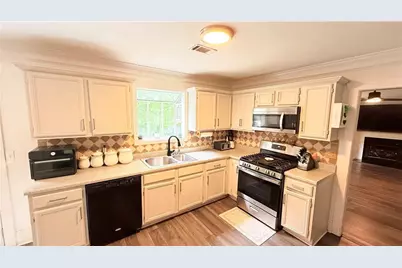 4041 Brittan Glade Trail, Snellville, GA 30039 - Photo 6