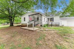 1533 Scenic Dr, Toccoa, GA 30577 - Photo 4