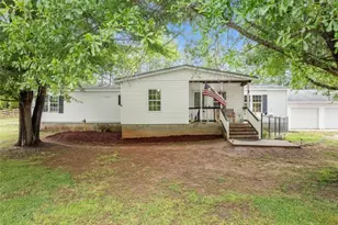 1533 Scenic Dr, Toccoa, GA 30577 - Photo 2