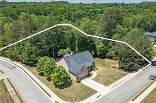 801 Rouse Cir, Hoschton, GA 30548 - Photo 6