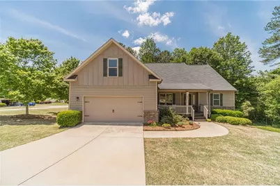 801 Rouse Circle, Hoschton, GA 30548 - Photo 2