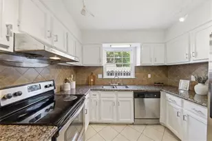 1138 Moorestown Cir, Decatur, GA 30033 - Photo 4