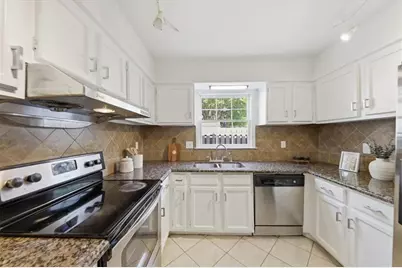 1138 Moorestown Circle, Decatur, GA 30033 - Photo 4