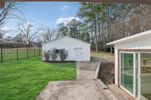 732 Earl St S E, Marietta, GA 30067 - Photo 38