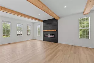 253 Mulberry Ln, Lindale, GA 30147 - Photo 10