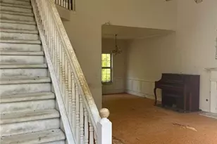 1057 Soaring Way NE, Marietta, GA 30062 - Photo 4