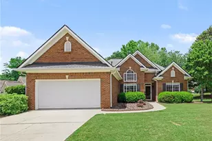 104 Creek Side Dr, Carrollton, GA 30116 - Photo 2