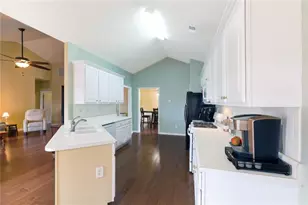 193 April Ridge Ln, Lawrenceville, GA 30045 - Photo 12