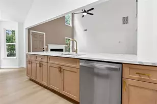 1065 Buckingham Ter, Fairburn, GA 30213 - Photo 4