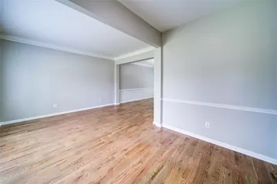 5715 Kennemore Drive, Alpharetta, GA 30004 - Photo 4