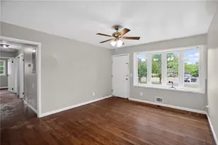 7259 Mayfair Cir, Jonesboro, GA 30236 - Photo 6