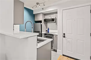 795 Hammond Dr, Atlanta, GA 30328 - Photo 6