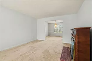 5578 Wellborn Creek Dr, Lithonia, GA 30058 - Photo 2