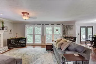 870 Connell Ln, Lawrenceville, GA 30044 - Photo 10