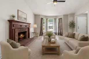 220 Gemstone Pl, Atlanta, GA 30349 - Photo 4