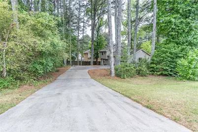 602 Brighton Drive, Lawrenceville, GA 30043 - Photo 16