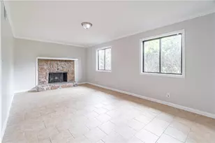 602 Brighton Dr, Lawrenceville, GA 30043 - Photo 12