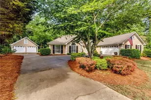 505 Cambridge Cir, Jonesboro, GA 30236 - Photo 2