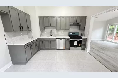 733 Inland Way, Lilburn, GA 30047 - Photo 2