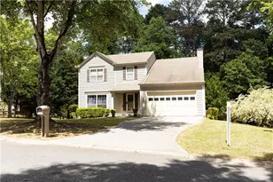 2151 Buckley Trail, Snellville, GA 30078 - Photo 2