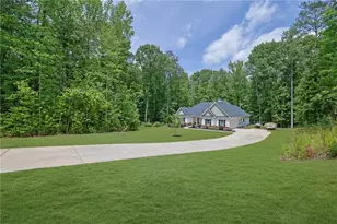 125 Hawthorn Ln, Covington, GA 30014 - Photo 2