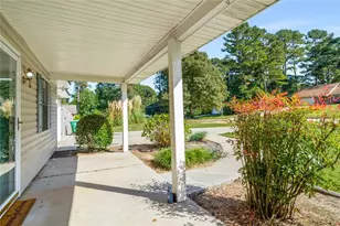 1141 Holly Hills Dr SW, Lilburn, GA 30047 - Photo 4