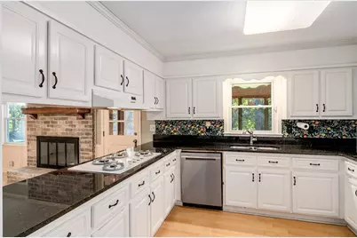 445 Bruce Way SW, Lilburn, GA 30047 - Photo 18