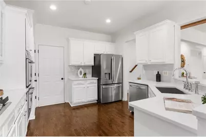 1355 Chattahoochee Run Drive, Suwanee, GA 30024 - Photo 12