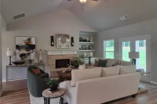 330 Meadows Dr, Bethlehem, GA 30620 - Photo 8
