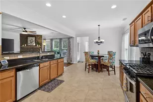 3833 Memphis Dr, Suwanee, GA 30024 - Photo 6