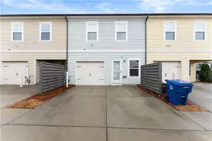 187 Panther Point Ln, Lawrenceville, GA 30046 - Photo 2