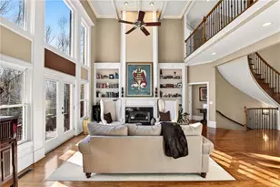 2075 River Falls Dr, Roswell, GA 30076 - Photo 10