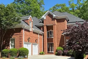 2075 River Falls Dr, Roswell, GA 30076 - Photo 2