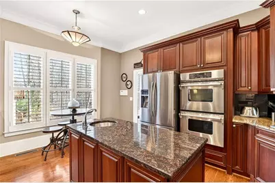 2075 River Falls Drive, Roswell, GA 30076 - Photo 16