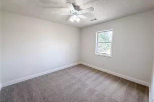 1003 Brynn Dr, Winder, GA 30680 - Photo 12