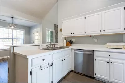 727 Eight Point Court, Suwanee, GA 30024 - Photo 8