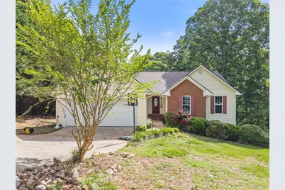 413 Rolling Meadows Drive, Cleveland, GA 30528 - Photo 2