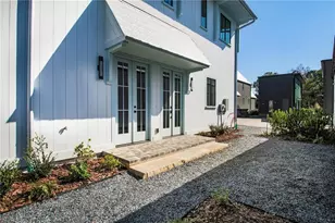 135 Carlyle Ln, Fayetteville, GA 30214 - Photo 2