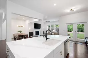 203 Holden Way, Woodstock, GA 30189 - Photo 14