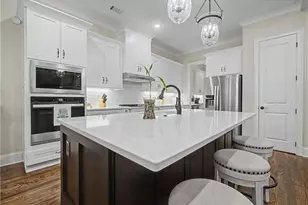 300 Trecastle Ln, Canton, GA 30114 - Photo 6