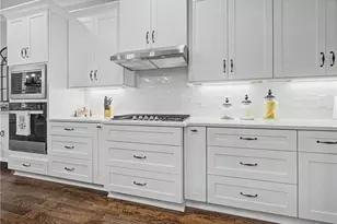 300 Trecastle Ln, Canton, GA 30114 - Photo 8