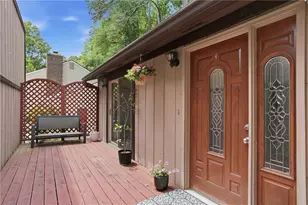 140 Hillside Ln, Roswell, GA 30076 - Photo 2