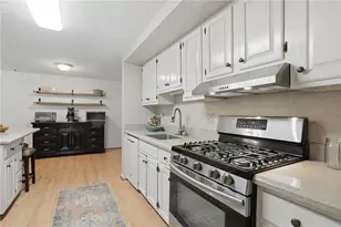140 Hillside Ln, Roswell, GA 30076 - Photo 8