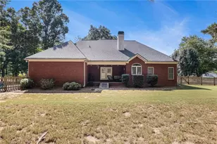 615 Wellington Dr, Winder, GA 30680 - Photo 24